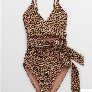 Brand new Aerie women’s wrap one piece.